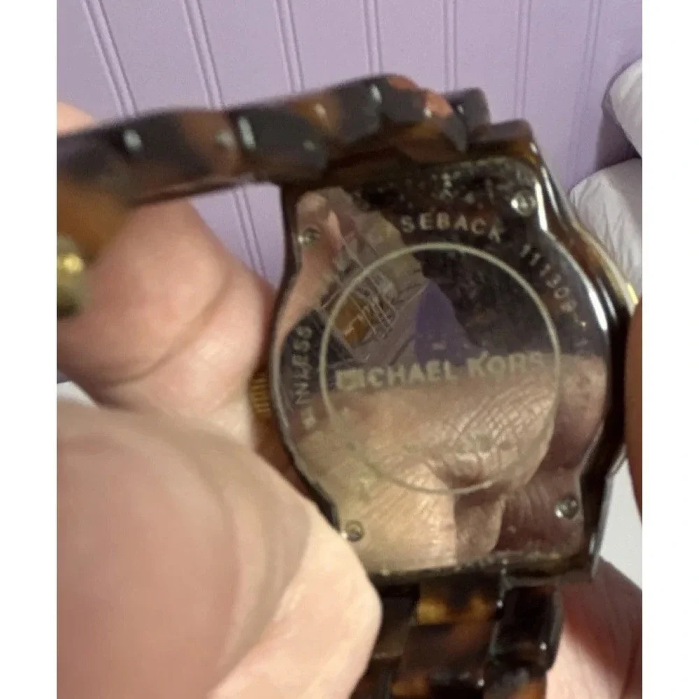 Michael Kors‎ Women's Chronograph Quartz Watch Brown Resin Band Gold Tone